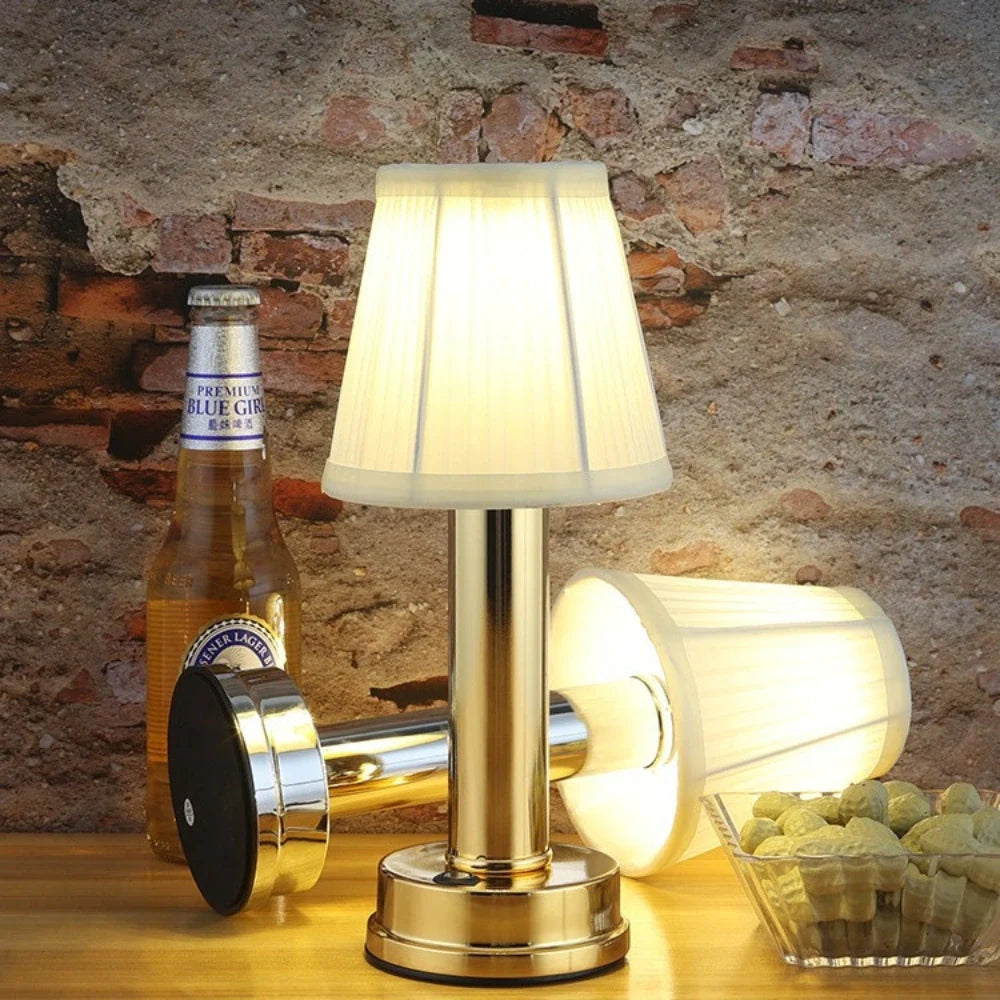 Retro Dimbare Tafellamp met Oplaadbare Batterij – Draadloze Aluminium Basis voor Sfeervolle Verlichting
