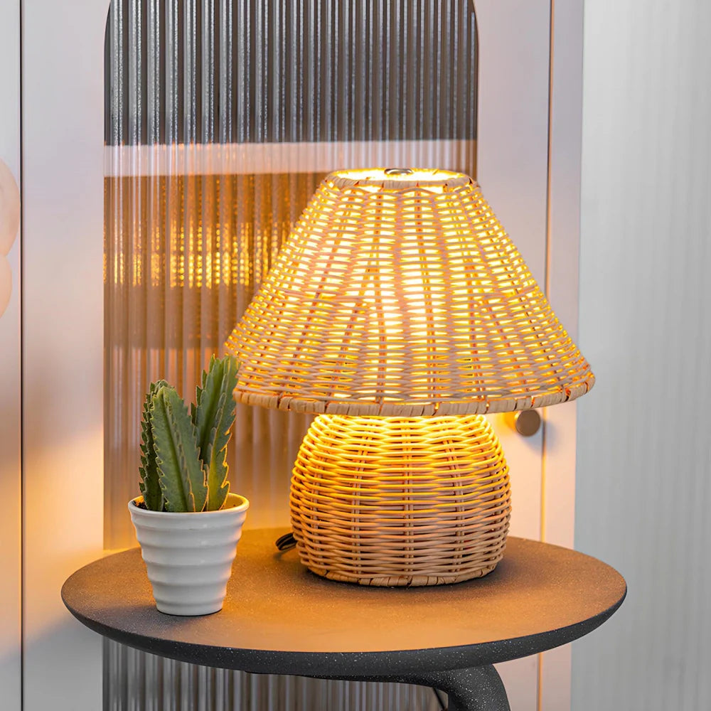 Bamboe Tafellamp met Warm Wit Licht – Handgemaakt, Duurzaam Design voor Moderne Interieurs
