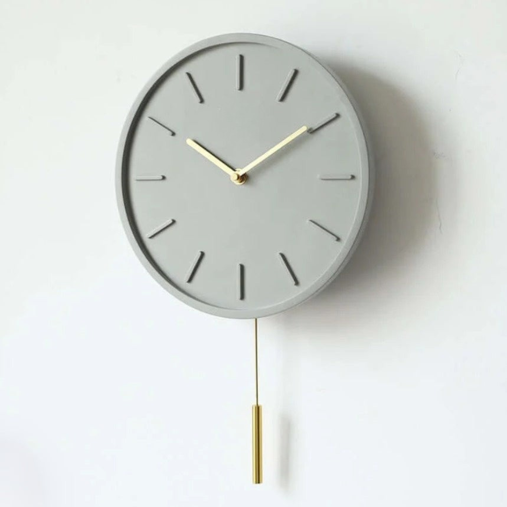 Scandinavische Cement Wandklok met Metalen Pendel – Minimalistisch Design, 30 cm Diameter, Grijs, Eenvoudig te Installeren