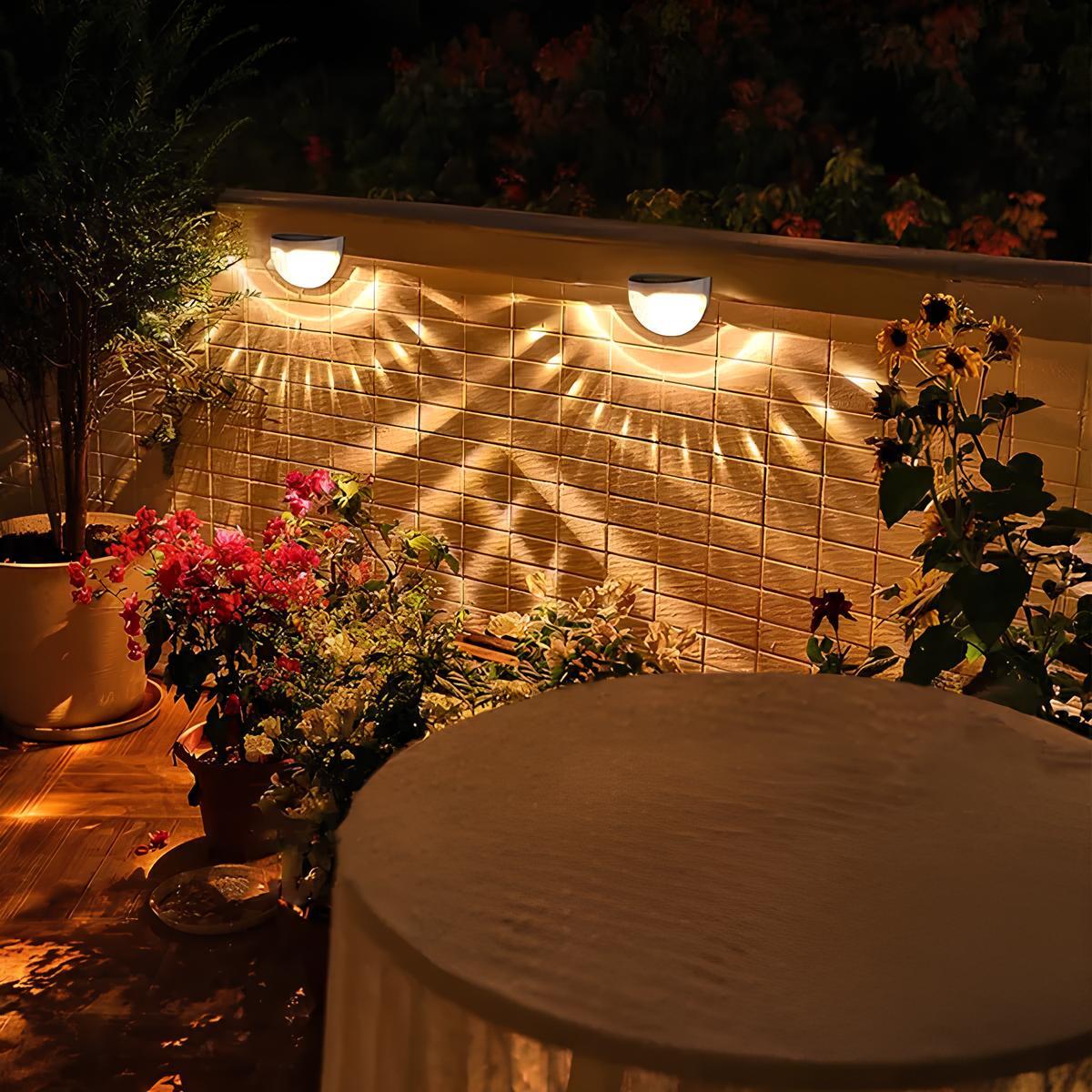 Zonne Buitenwandlamp met Waterdicht Ontwerp en Automatische Verlichting – Draadloos en Eenvoudig te Installeren