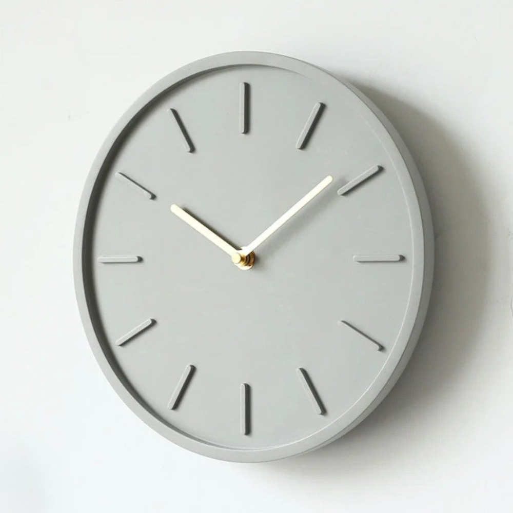Scandinavische Cement Wandklok met Metalen Pendel – Minimalistisch Design, 30 cm Diameter, Grijs, Eenvoudig te Installeren