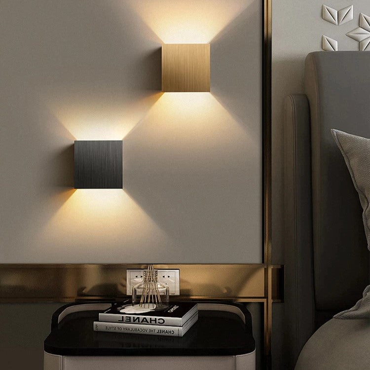 Moderne Wandlamp met Verstelbare Lichtkleur – Aluminium en Acryl Muurlamp voor Binnengebruik