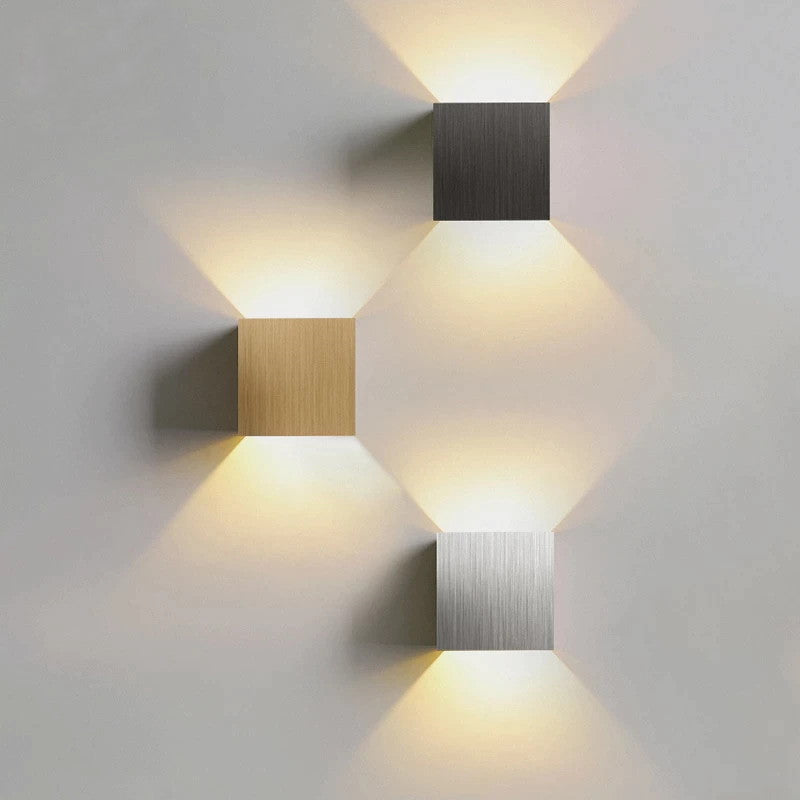 Moderne Wandlamp met Verstelbare Lichtkleur – Aluminium en Acryl Muurlamp voor Binnengebruik