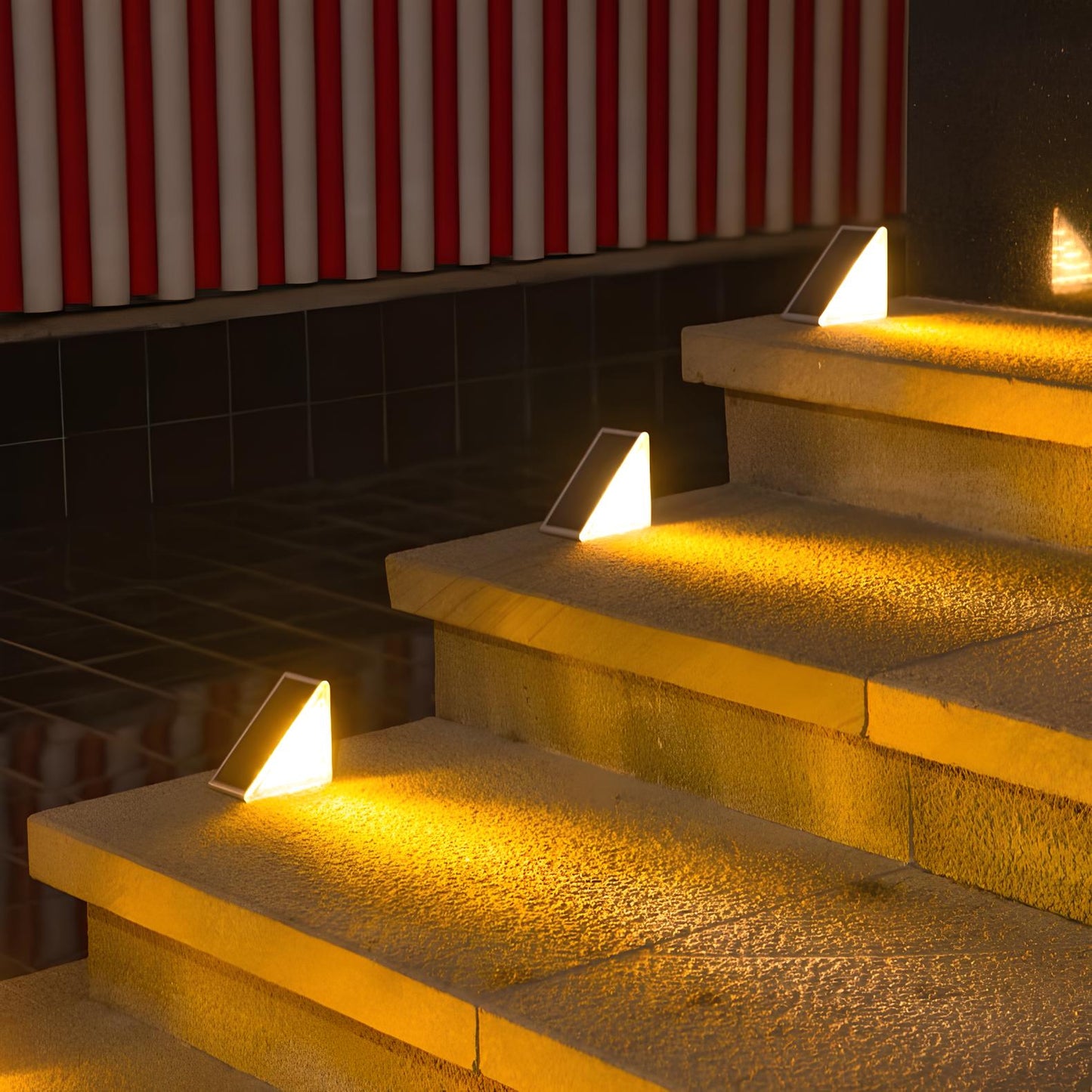 Zonne-energie Trapverlichting met Sensor – IP67 Waterdichte LED Verlichting voor Veiligheid en Sfeer in Buitenruimtes