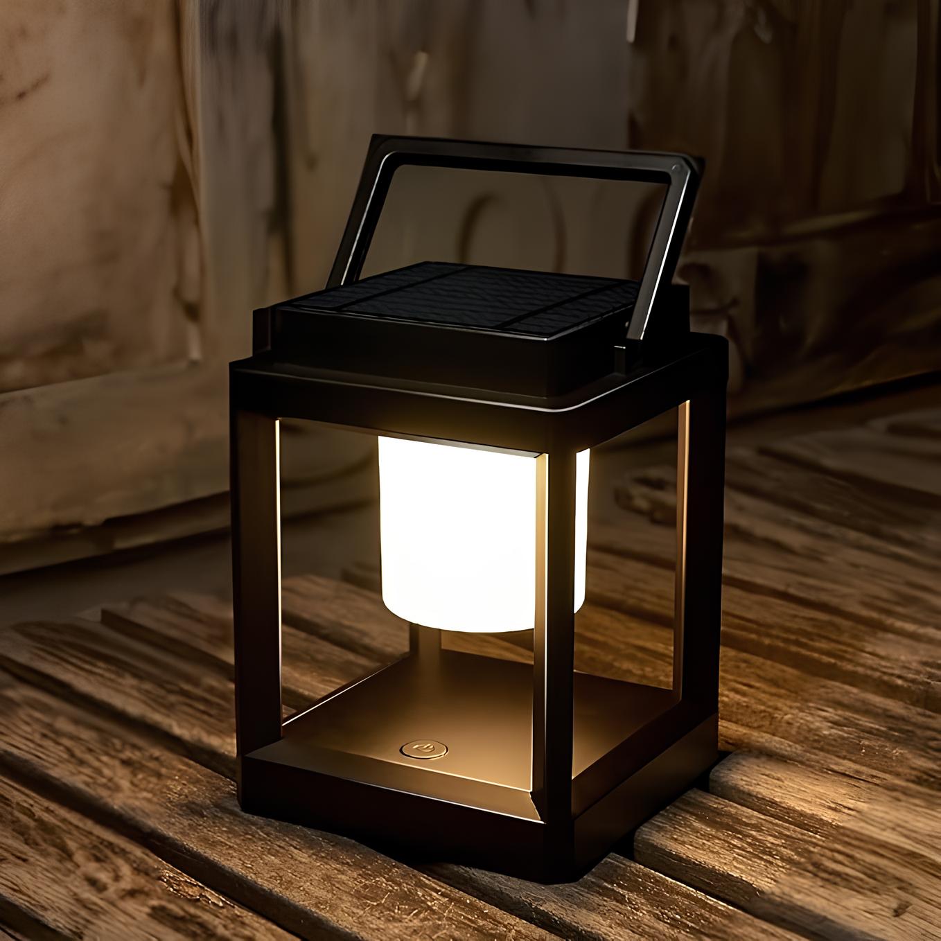 Buitenlantaarn met Dimbare Verlichting en Duale Oplaadopties – Waterdicht en Duurzaam Design