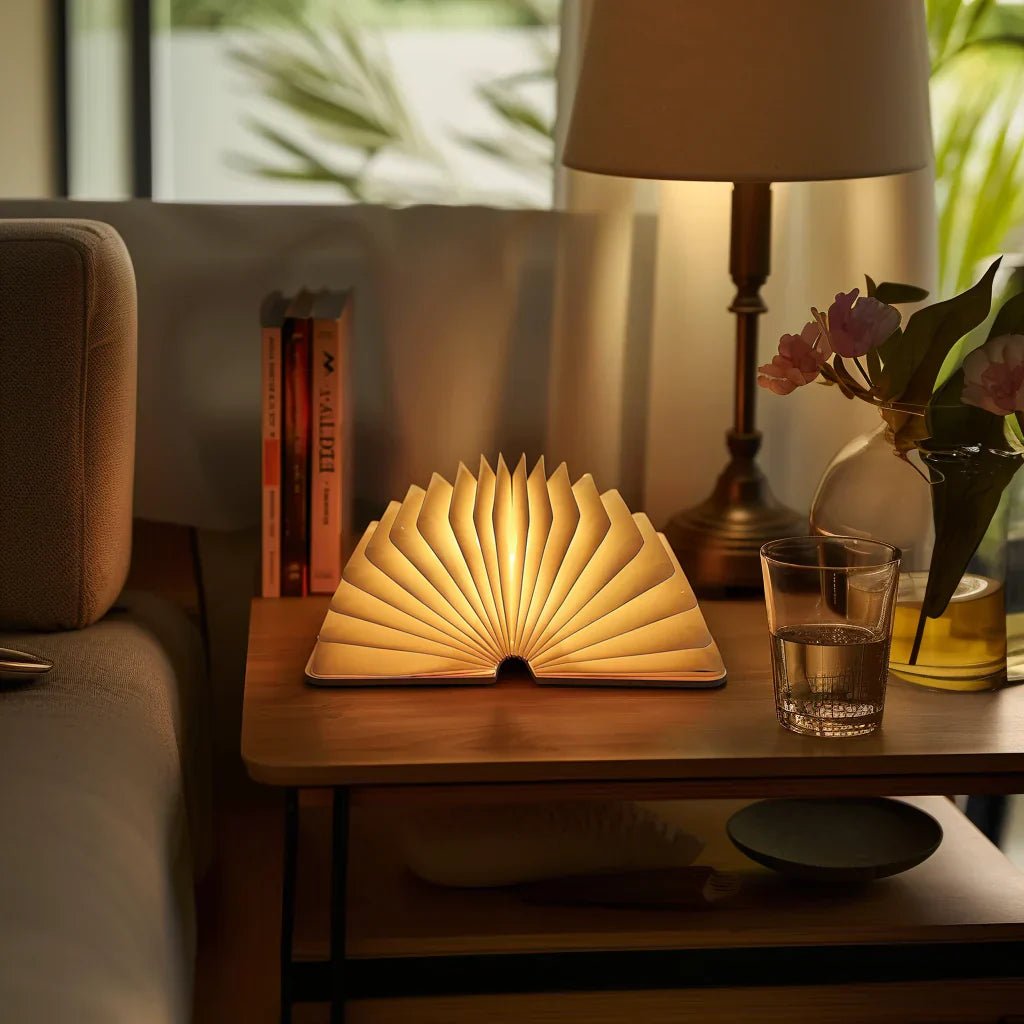 Betoverende Boekenlamp met LED Verlichting – Oplaadbaar en Sensorbesturing 1
