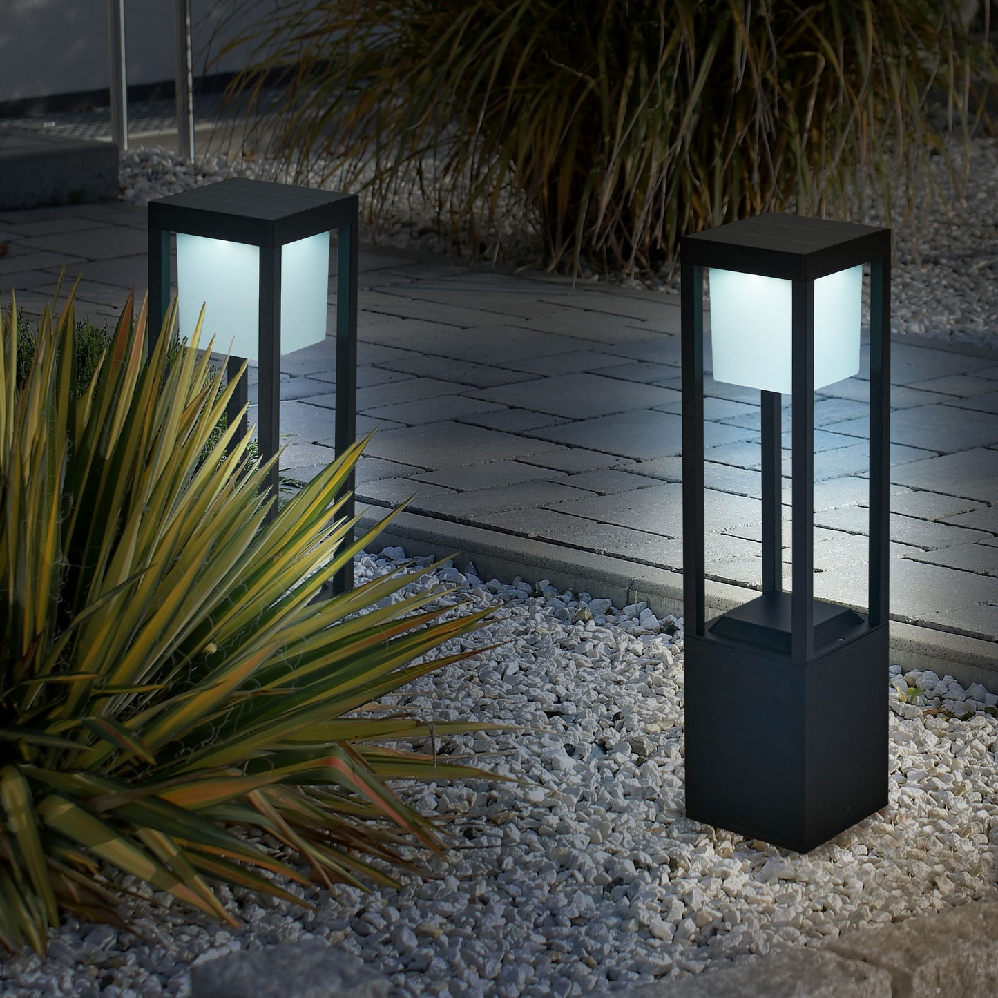 Buitenlamp Zonne-energie - Waterdichte Solar Wandlamp 60cm met Warm Wit LED Licht voor Tuin en Terras 4