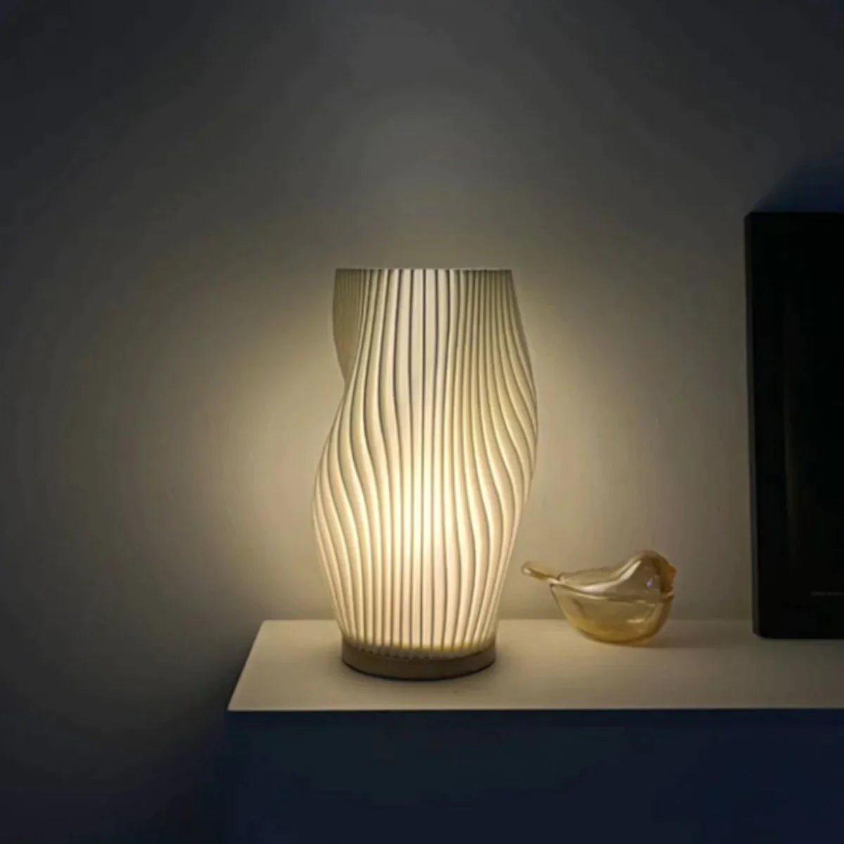 Dimbare Hanglamp Wavecrest met USB-aansluiting en Twee Verlichtingstinten – Modern Metaal en ABS Design 8