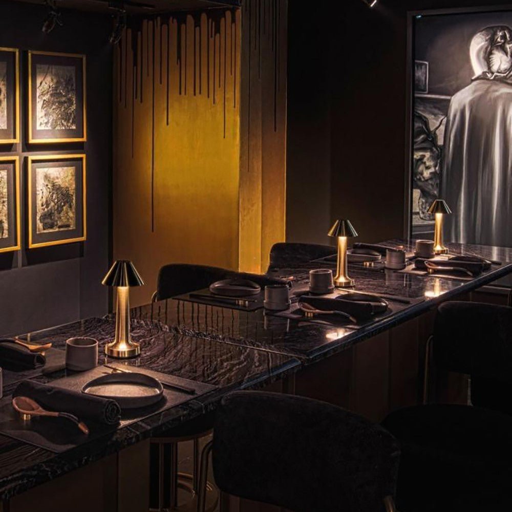 Dimbare Oplaadbare Tafellamp met LED Verlichting – Elegante Batterijlamp voor Cafés en Thuisgebruik 6