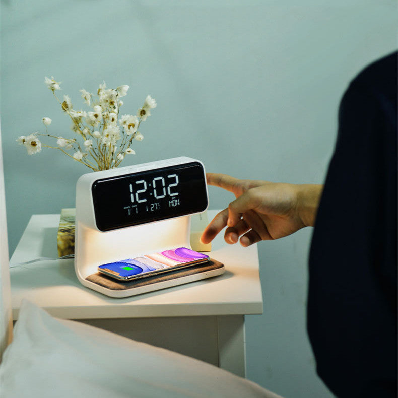 Dimbare Tafellamp met Draadloze Oplader en LCD Alarmklok – Multifunctionele Nachtkast Lampje in Wit 3