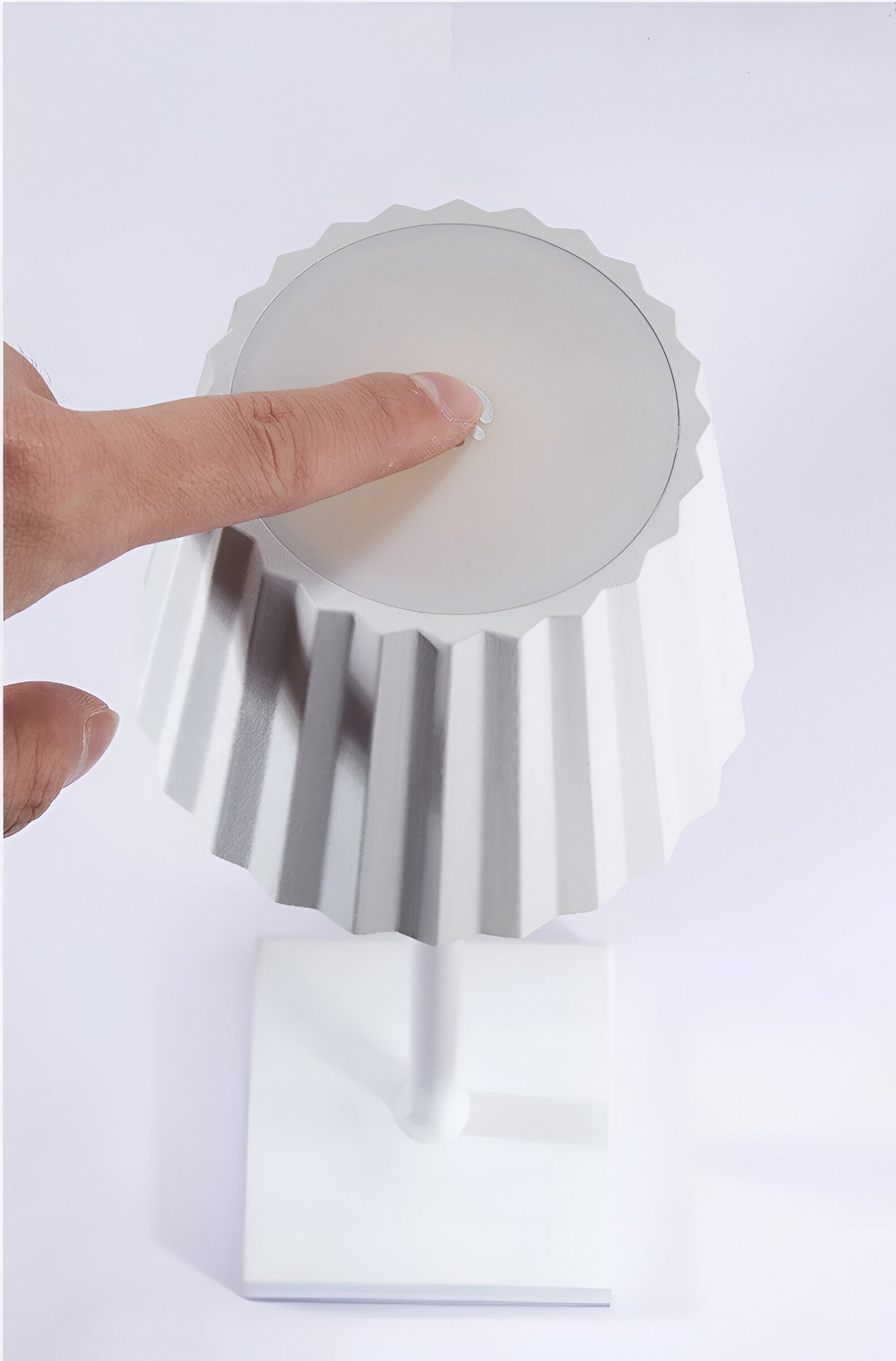 Draadloze Dimbare Tafellamp met Oplaadbare Batterij en Drie Helderheidsniveaus - Elegant Nachtkast Lampje 5
