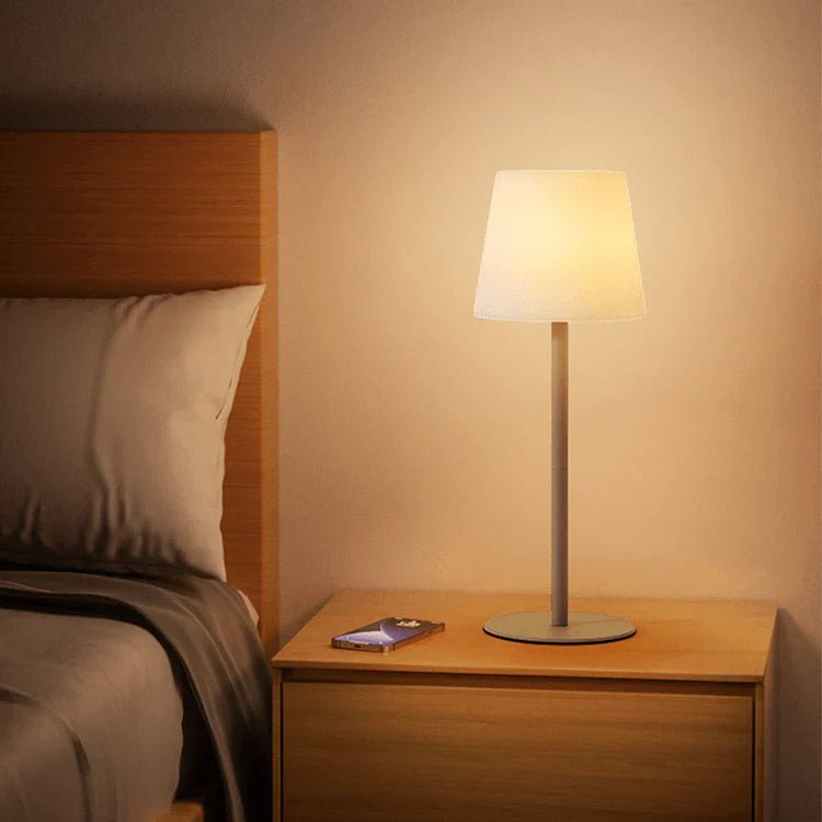 Draadloze LED Tafellamp met 16 Lichtkleuren en Oplaadbare Functie – Modern Design 2