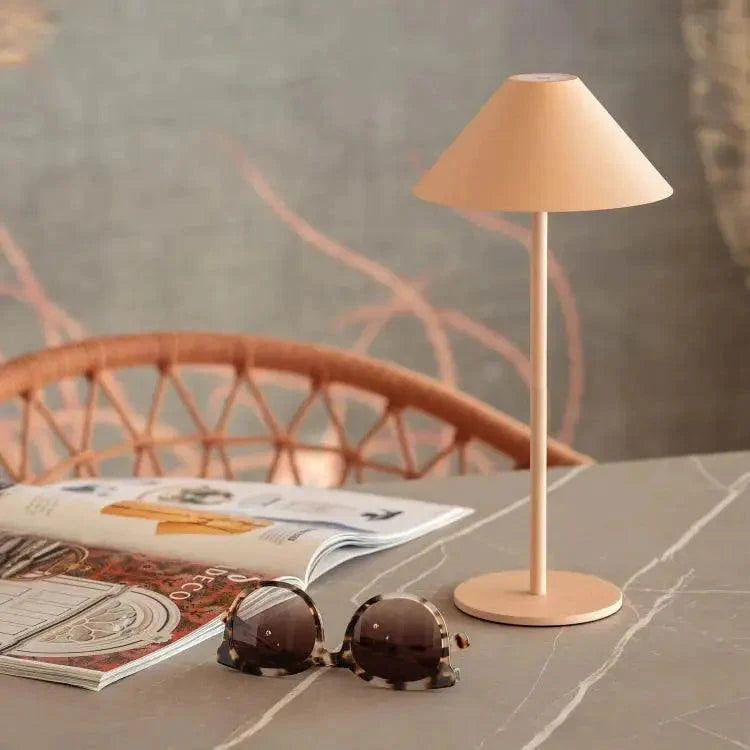 Draadloze Waterdichte Tafellamp met Aanraakbediening en Minimalistisch Ontwerp – Oplaadbaar en Compact 15×31cm 4