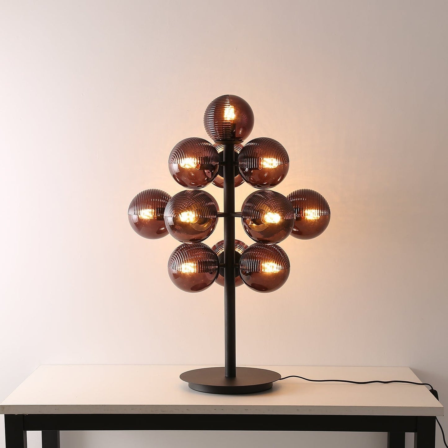 Druif Tafellamp van Metaal en Glas – Elegante Verlichting met Uniek Ontwerp 5