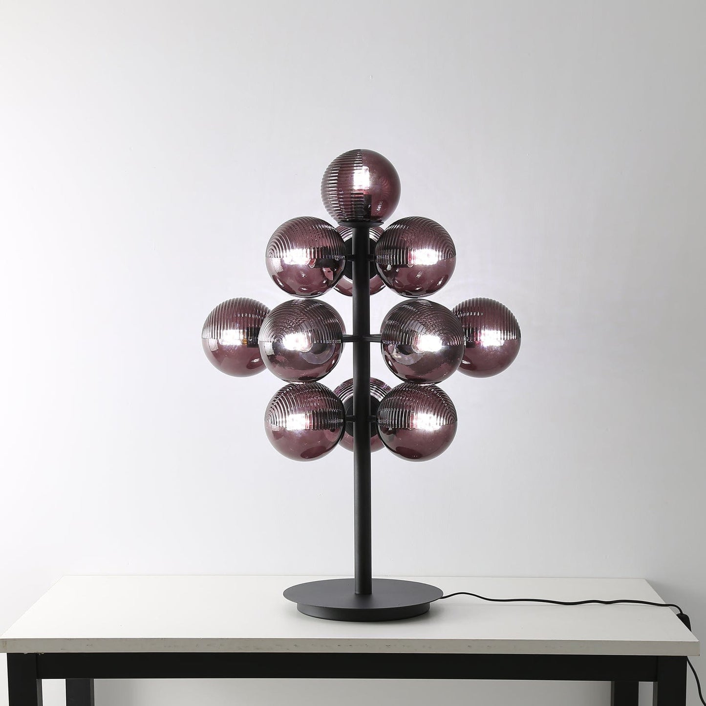 Druif Tafellamp van Metaal en Glas – Elegante Verlichting met Uniek Ontwerp 6
