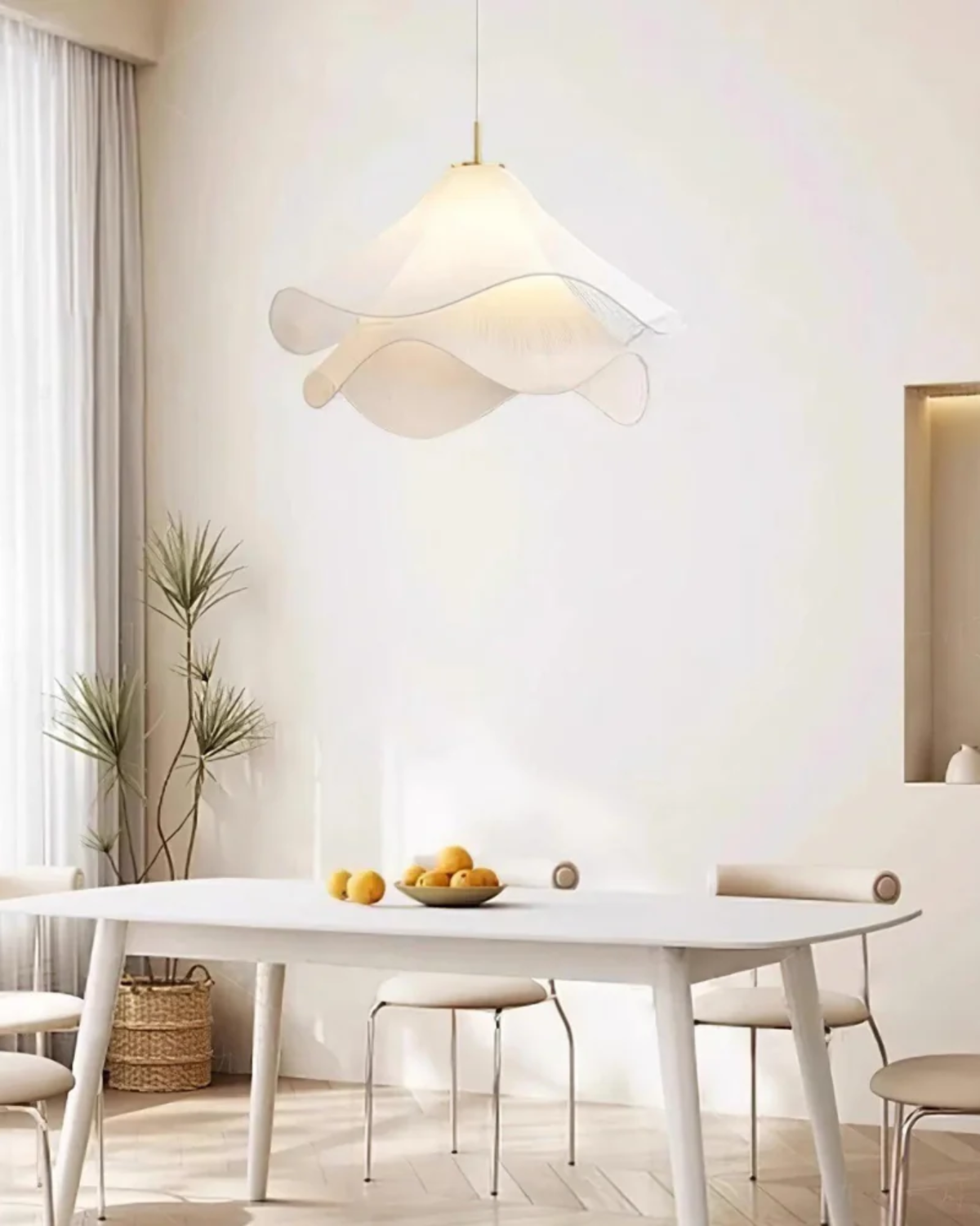 Etherische Bloem Hanglamp met Goudkleurige Details – Uniek Design voor Eettafel, Woonkamer of Slaapkamer Verlichting 3