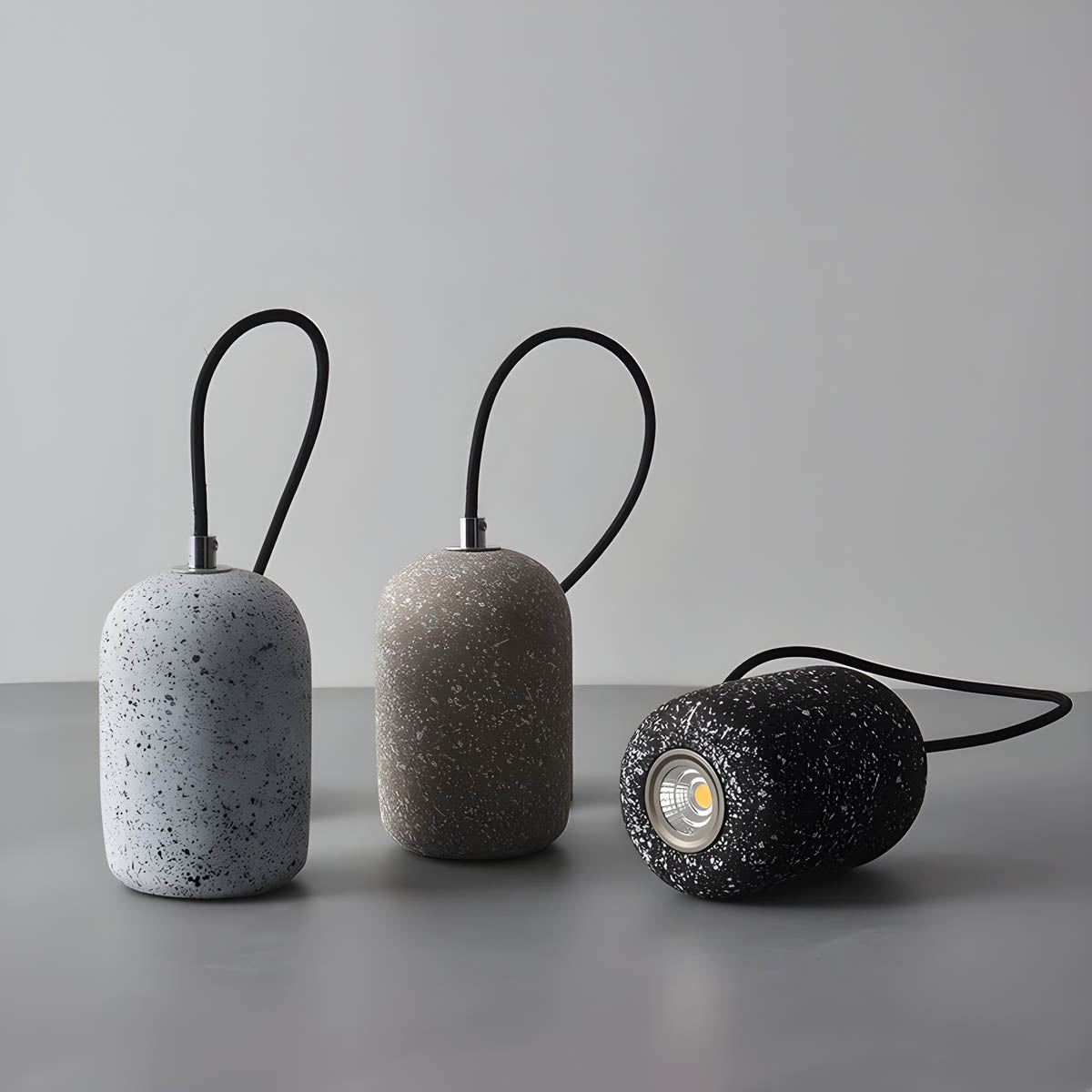 Industriële Hanglamp Zwart van Ijzer voor Eettafel en Woonkamer – Modern Ontwerp en Duurzame Verlichting