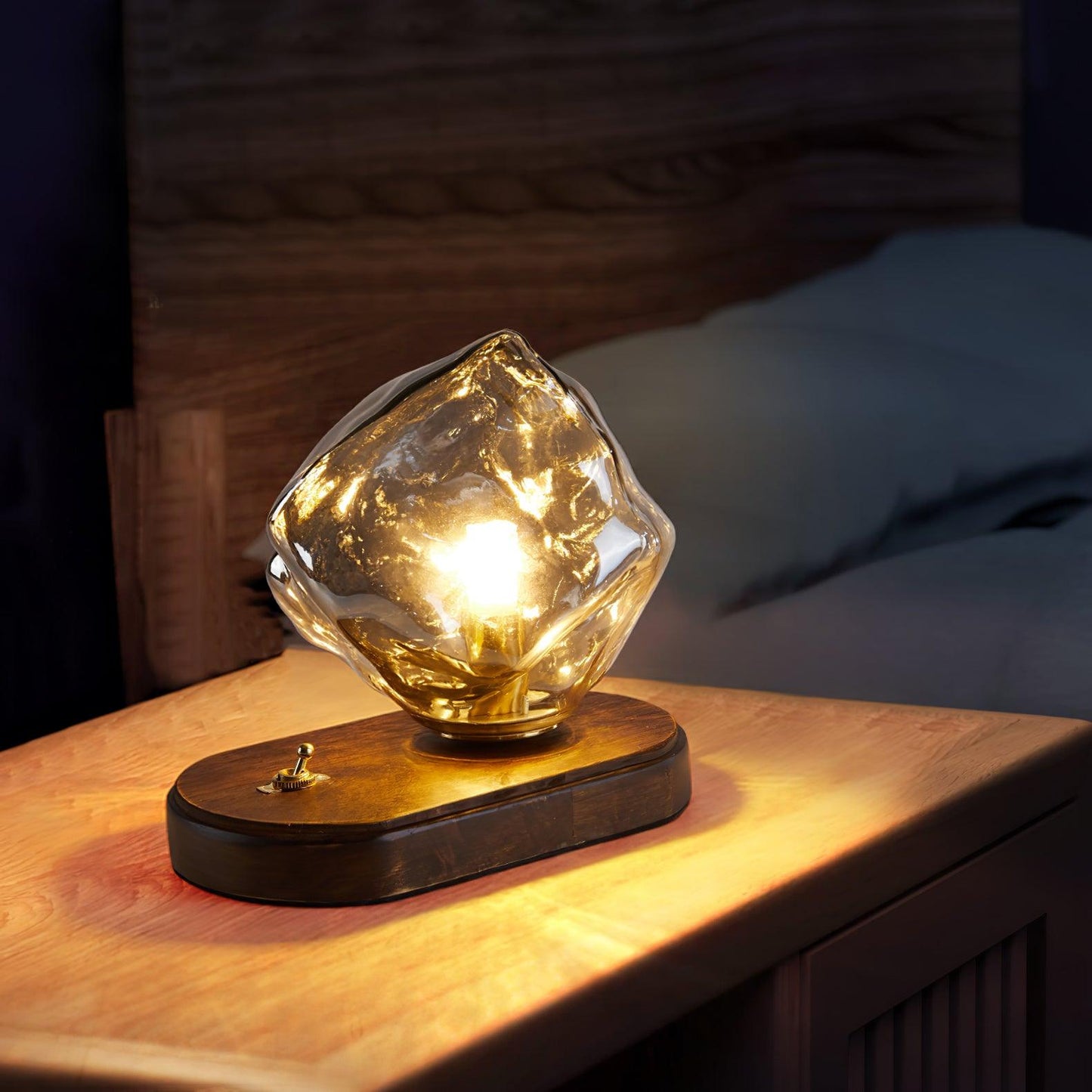 Glas Tafellamp met IJssteen Ontwerp – Elegante Verlichting voor Woonkamers en Slaapkamers 7
