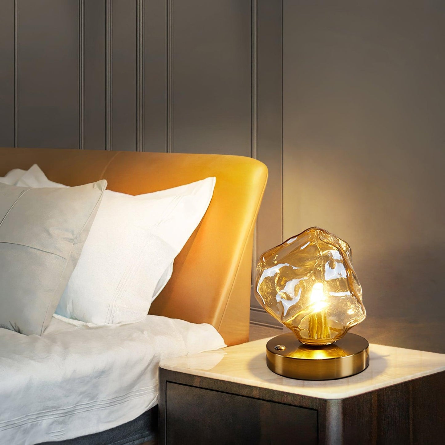 Glas Tafellamp met IJssteen Ontwerp – Elegante Verlichting voor Woonkamers en Slaapkamers 8
