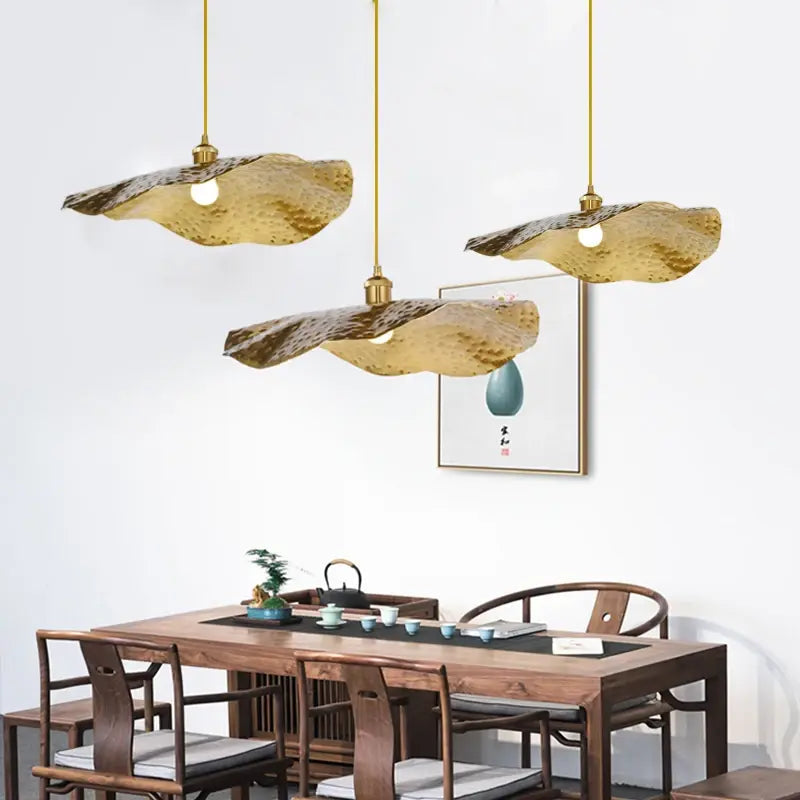 Gouden Hanglamp in Lotusblad Design – Elegante Eetkamer Lamp voor Woonkamer en Slaapkamer, Japandi Stijl, 30 cm Diameter 3