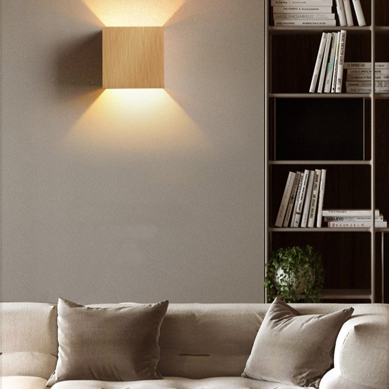Moderne Wandlamp met Verstelbare Lichtkleur – Aluminium en Acryl Muurlamp voor Binnengebruik