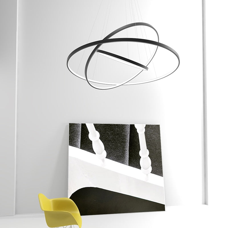 Moderne Kroonluchter in Goud of Zwart met Aanpasbare Ringen – Elegante LED Verlichting voor Woonkamer en Slaapkamer