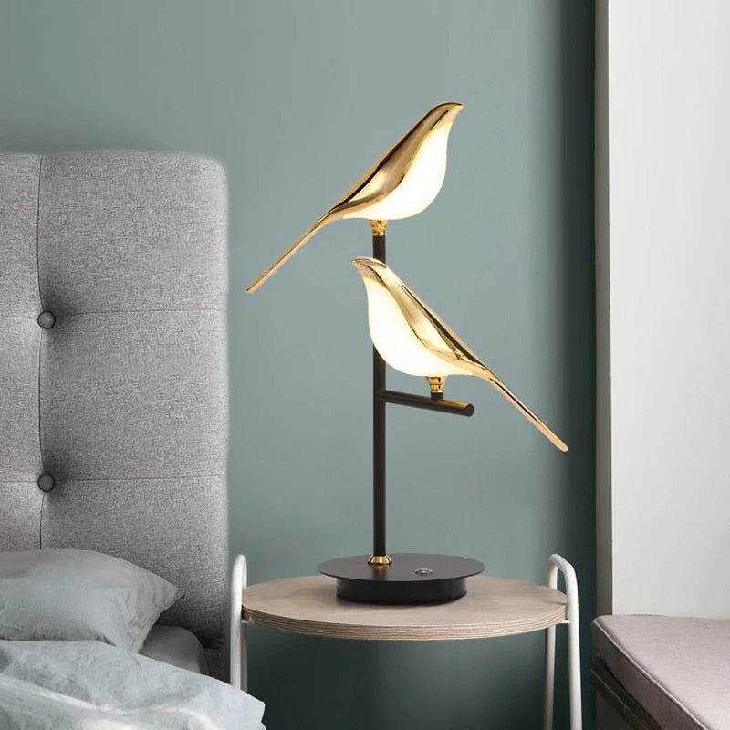 LED Tafellamp met Postmodern Gouden Vogelontwerp – Energiezuinige Verlichting voor Elke Ruimte 7