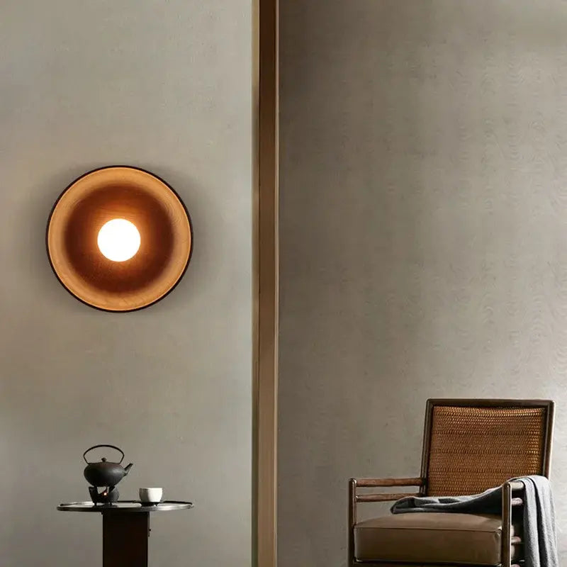 Landelijke Wandlamp van Hout in Licht en Donker – Rustiek Muurlamp voor Binnengebruik 5