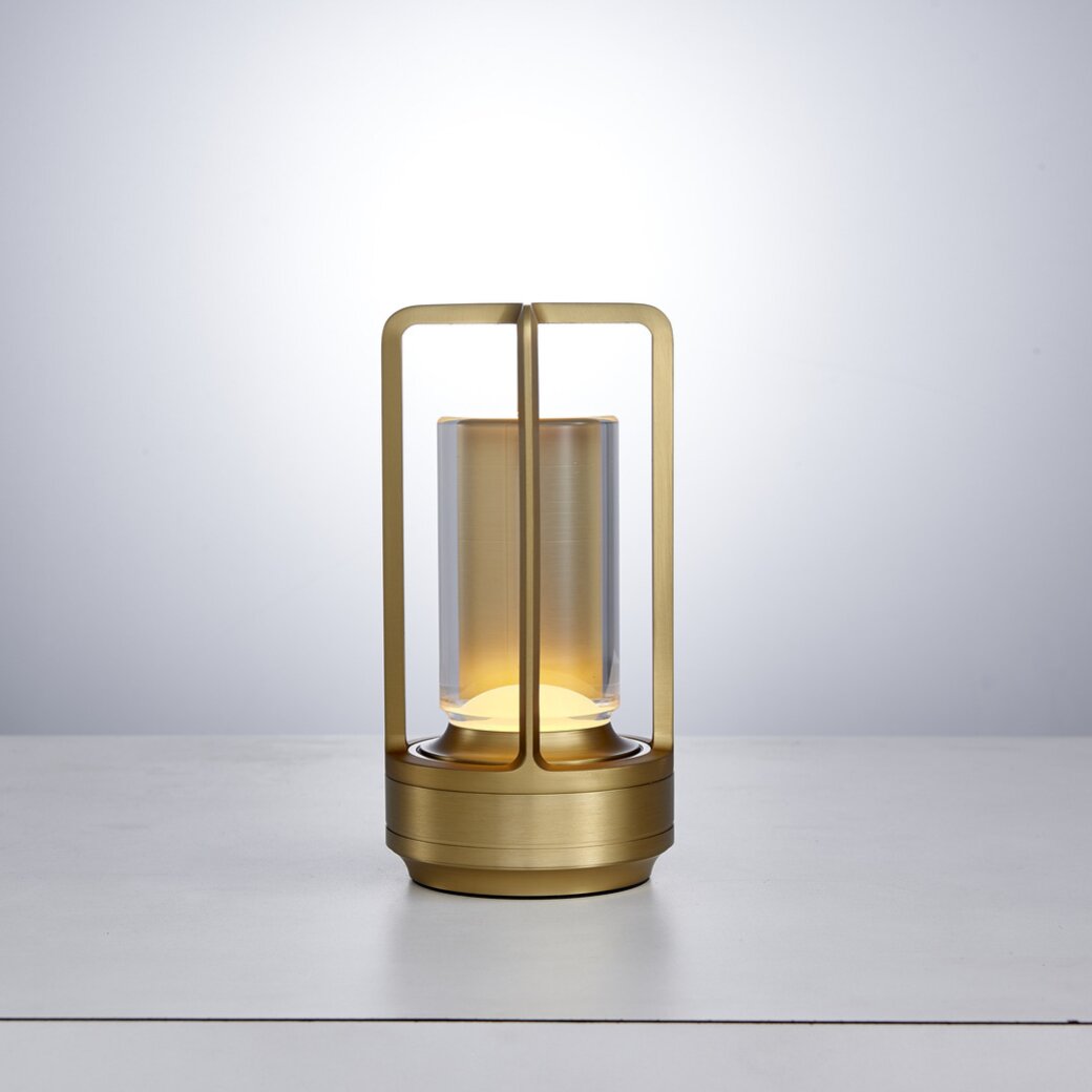 Draagbare LED Lantaarn met Dimbare Lichtinstellingen en USB-Oplaadpoort – Waterdicht en Duurzaam voor Binnen en Buiten