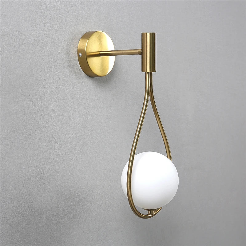 Metalen Glazen Bol LED Wandlamp – Modern Design met Warm Witte Verlichting 0