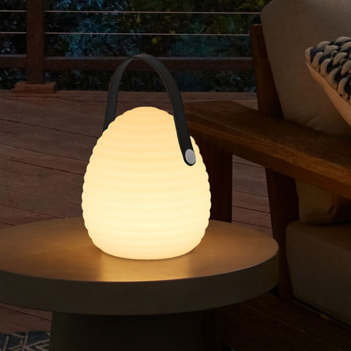 Moderne Buitenlantaarn met LED Verlichting en Afstandsbediening – Duurzaam en Waterdicht 3