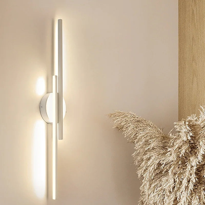 Moderne LED Wandlamp Alana - Dubbele Lijnen, Zwart/Wit, Metaal voor Slaapkamer en Woonkamer 4