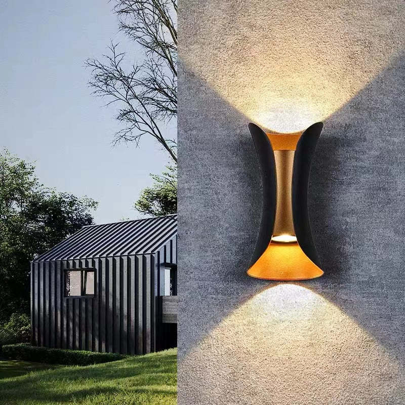 Moderne LED Wandlamp voor Buiten met Waterbestendig Ontwerp en Energiezuinige Verlichting 0