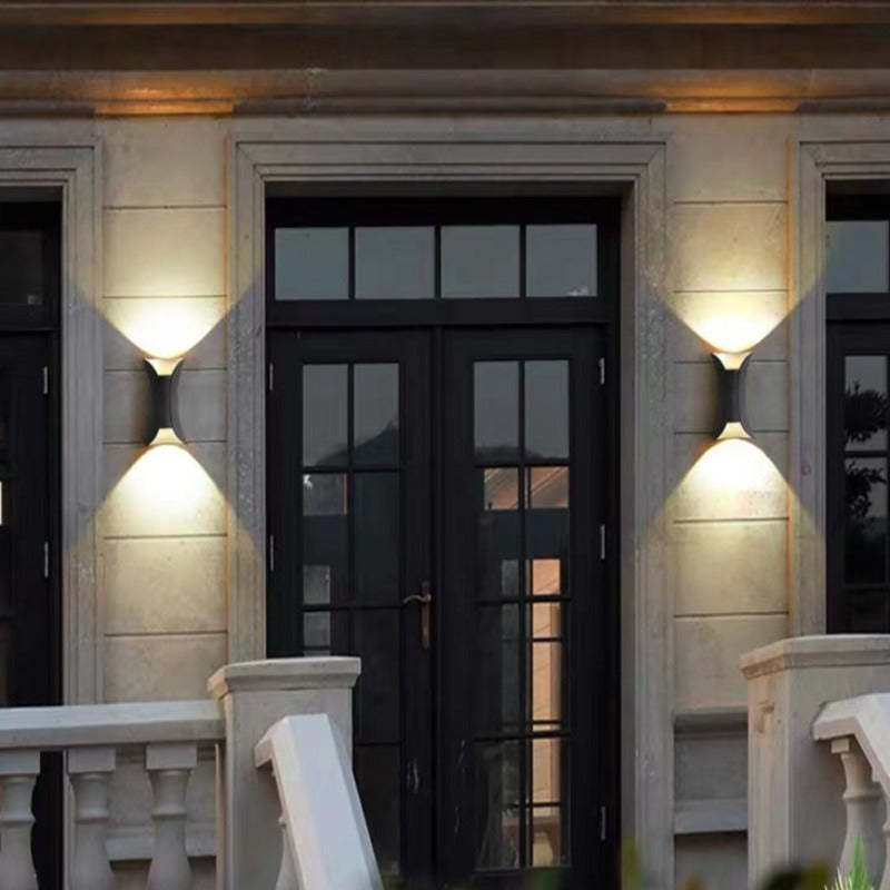 Moderne LED Wandlamp voor Buiten met Waterbestendig Ontwerp en Energiezuinige Verlichting 6
