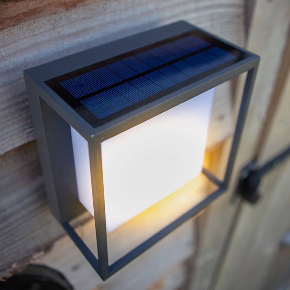Moderne Waterdichte Zonne-energie Wandlamp met Sensor – IP65 Acryl Buitenverlichting 5