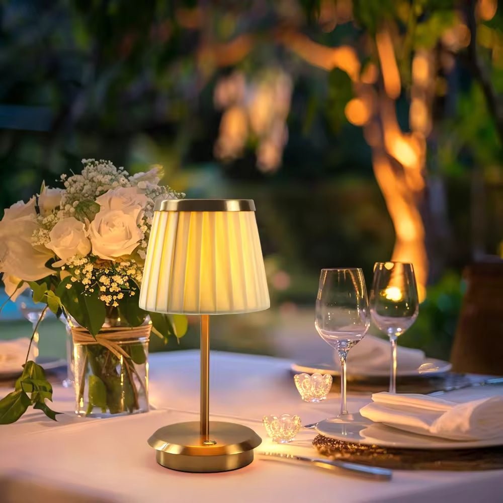 Oplaadbare Tafellamp met Dimbare LED en Aanraakbediening – Zwart en Goud Nachtkast Lampje voor Elegante Verlichting 3