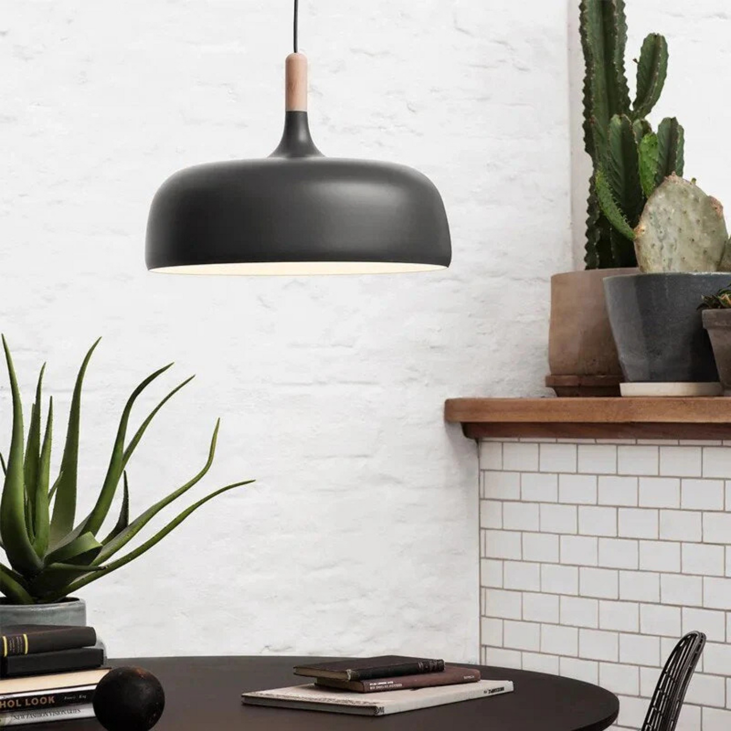Pendel Lamp met Japandi-Inspiratie en Matte Afwerking – Elegante Verlichting met Houten Accent voor Moderne Interieurs 2