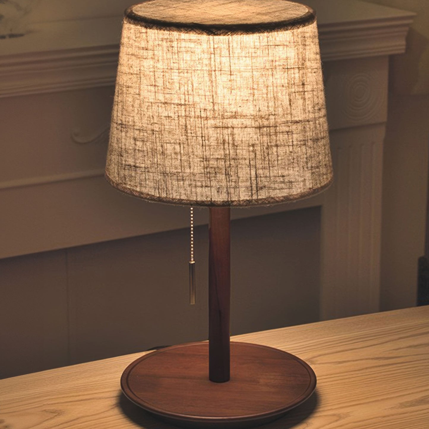 Scandinavische Walnotenlamp met Luxe Stoffen Kap – LED Verlichting voor een Serene Sfeer 0