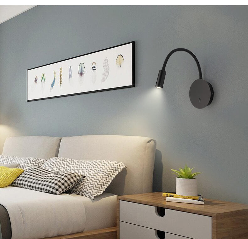 Verstelbare Zwarte LED-Wandlamp met 360-Graden Licht voor Binnen - Modern en Energiezuinig Design 2