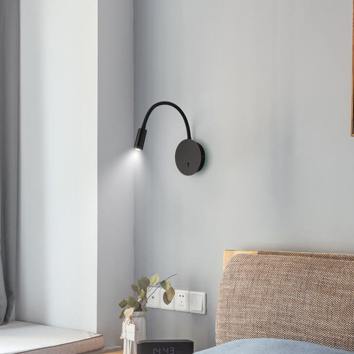 Verstelbare Zwarte LED-Wandlamp met 360-Graden Licht voor Binnen - Modern en Energiezuinig Design 3