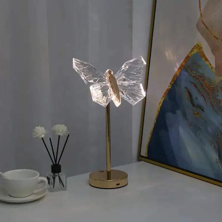 Vlinder Kristallen Tafellamp met LED Verlichting – Elegante Decoratieve Lamp voor Slaapkamer en Woonruimte 6
