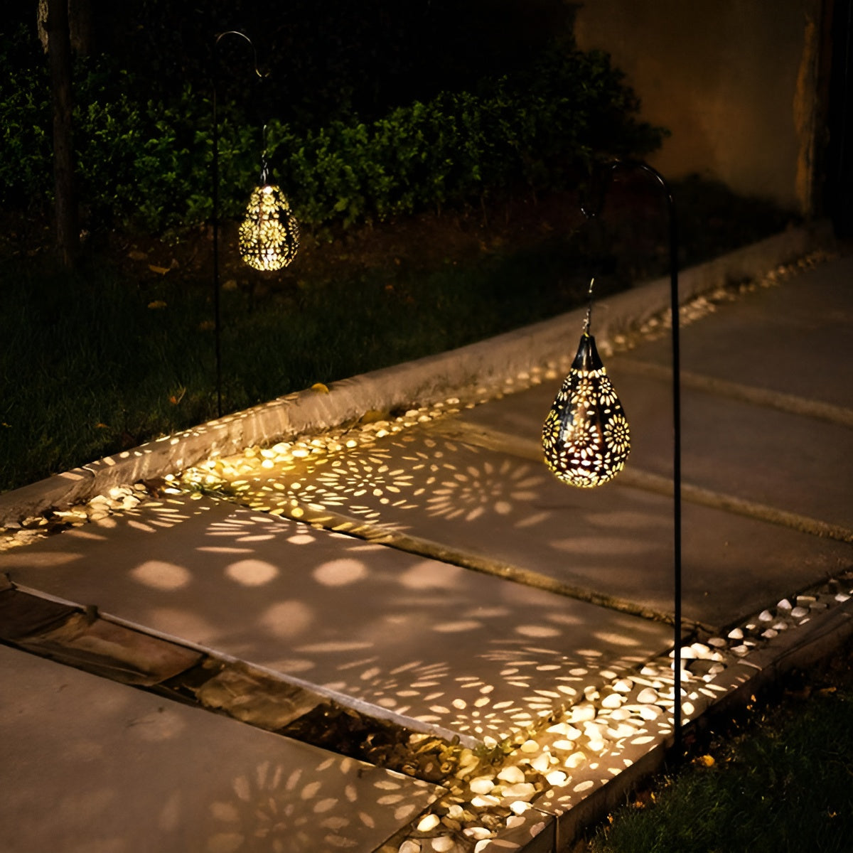 Zwarte Waterdichte Buitenlamp op Zonne-energie – Duurzame Solar Wandlamp voor Sfeervolle Verlichting Buiten 0