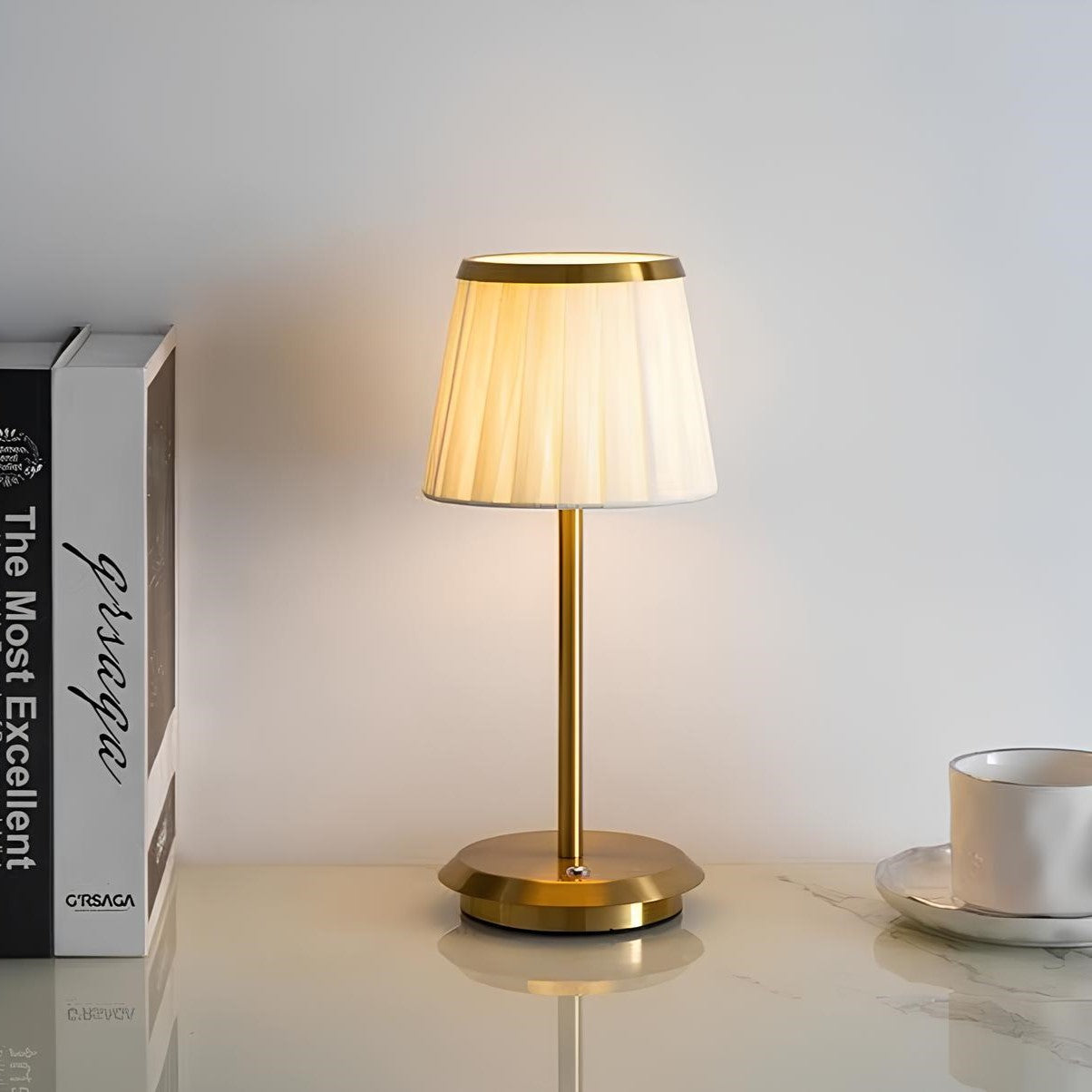 Dimbare Oplaadbare Tafellamp met Drie Lichtkleuren – Draadloze en Waterdichte Lamp voor Binnen en Buiten