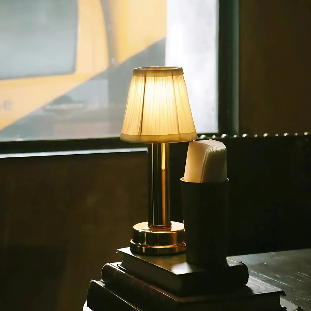 Retro Dimbare Tafellamp met Oplaadbare Batterij – Draadloze Aluminium Basis voor Sfeervolle Verlichting