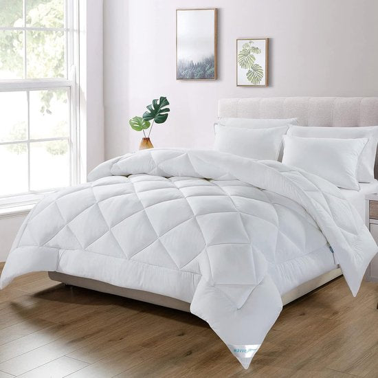 4-Seizoenen Dekbed 240 x 260 cm van Ademend Microvezel – Superzacht en Comfortabel Dekbedovertrek 0