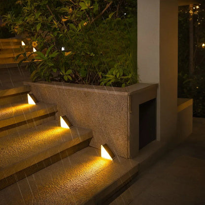 Zonne-energie Trapverlichting met Sensor – IP67 Waterdichte LED Verlichting voor Veiligheid en Sfeer in Buitenruimtes