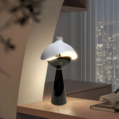 Dimbare Oplaadbare Tafellamp met Sculpturaal Ontwerp – Draadloze en Snoerloze Verlichting in Warm, Natuurlijk en Koel Wit Licht