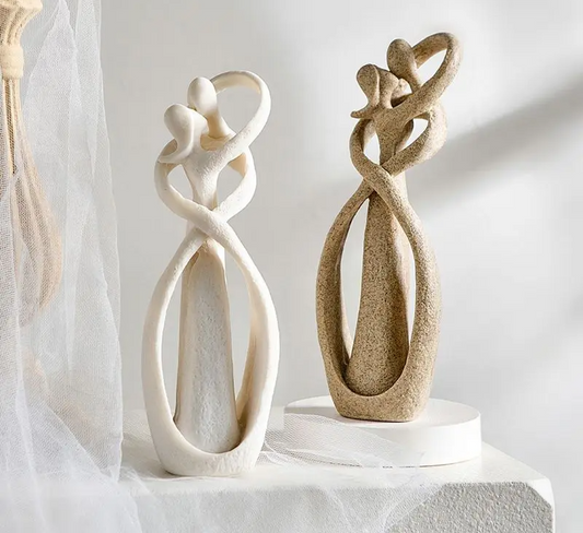 Abstract Beeldje van Eeuwige Omhelzing – Tijdloos Liefdes Symbool in Wit met Gouden Accenten, 20 cm Hoog 0