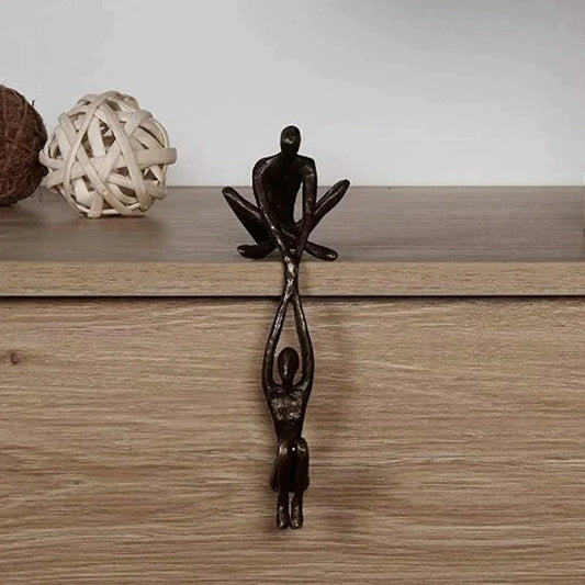 Beeldje Liefde en Kracht – Unieke Hars Sculptuur voor Balans in Huisdecoratie, 10,2 x 6,4 x 20,5 cm 1