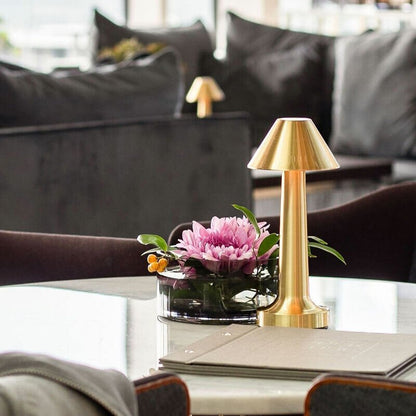 Dimbare Oplaadbare Tafellamp met LED Verlichting – Elegante Batterijlamp voor Cafés en Thuisgebruik 2